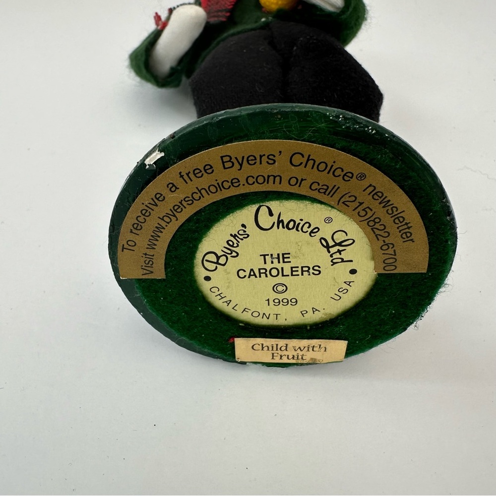 Byers Choice Carolers figurine Child with Fruit 1997 28/100 label - Picture 5 of 5